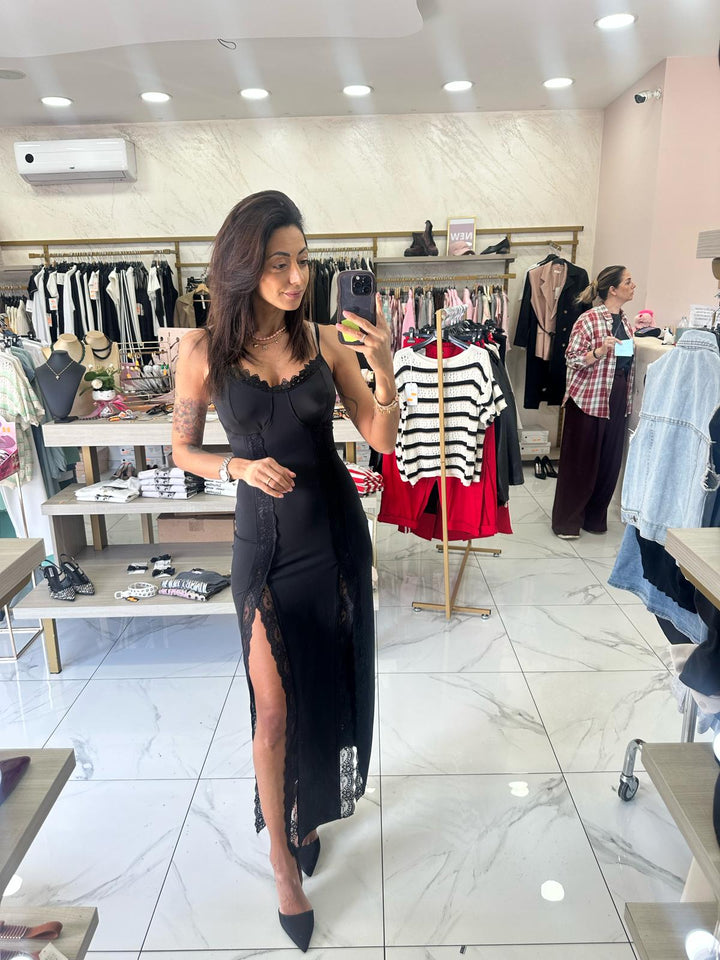 134 Dress black pizzo