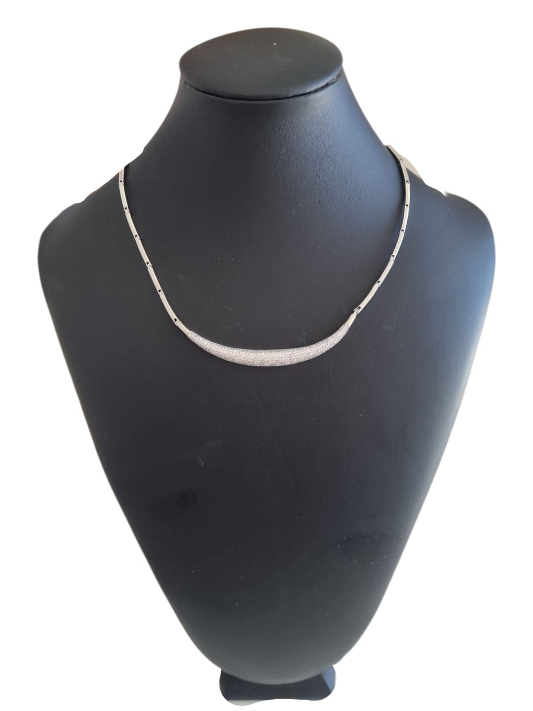 765 Collana