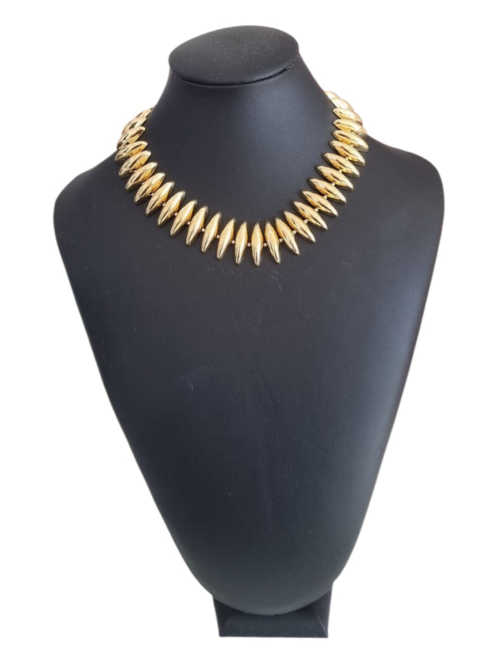 881 Collana