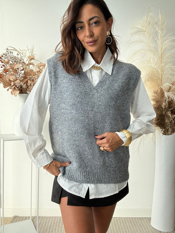 907 Pull smanicato con camicia