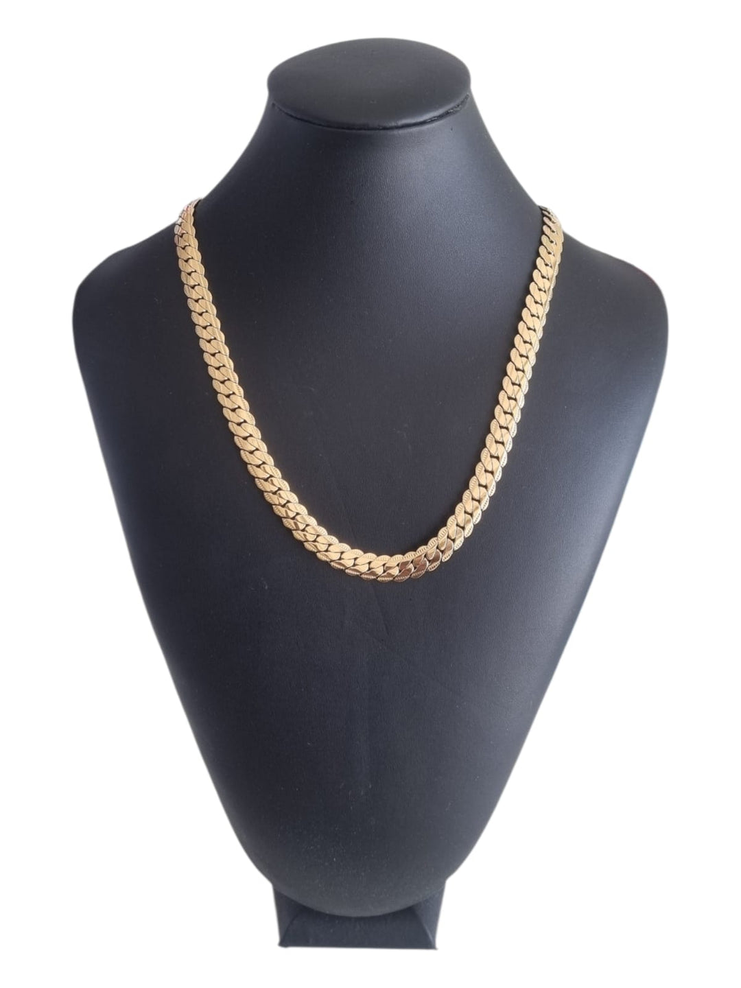 745 Collana