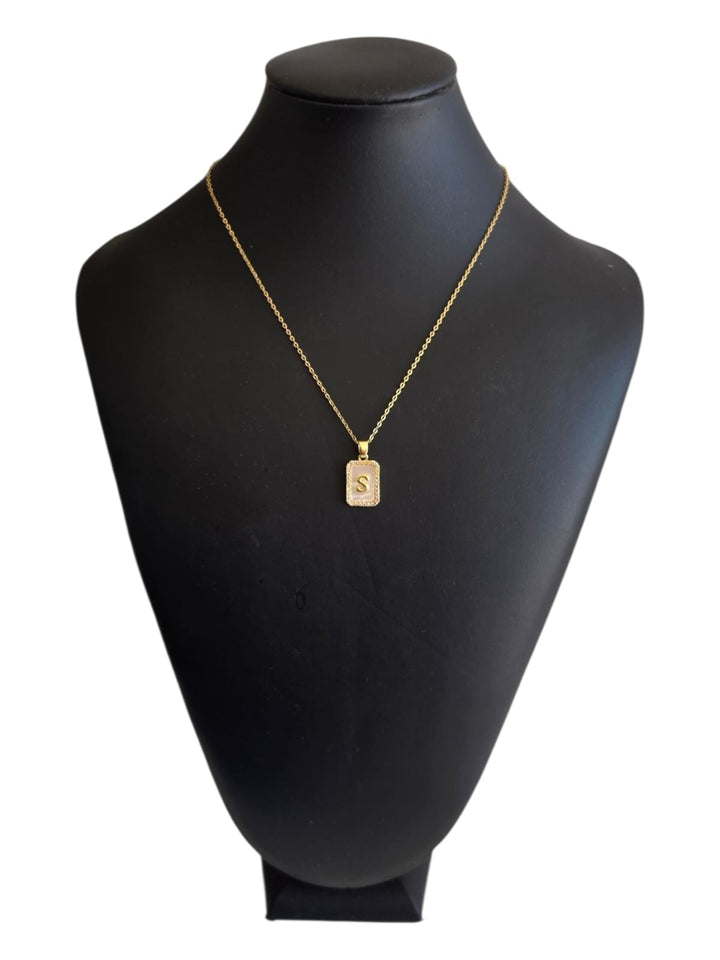 225 Collana con iniziale maglia fina