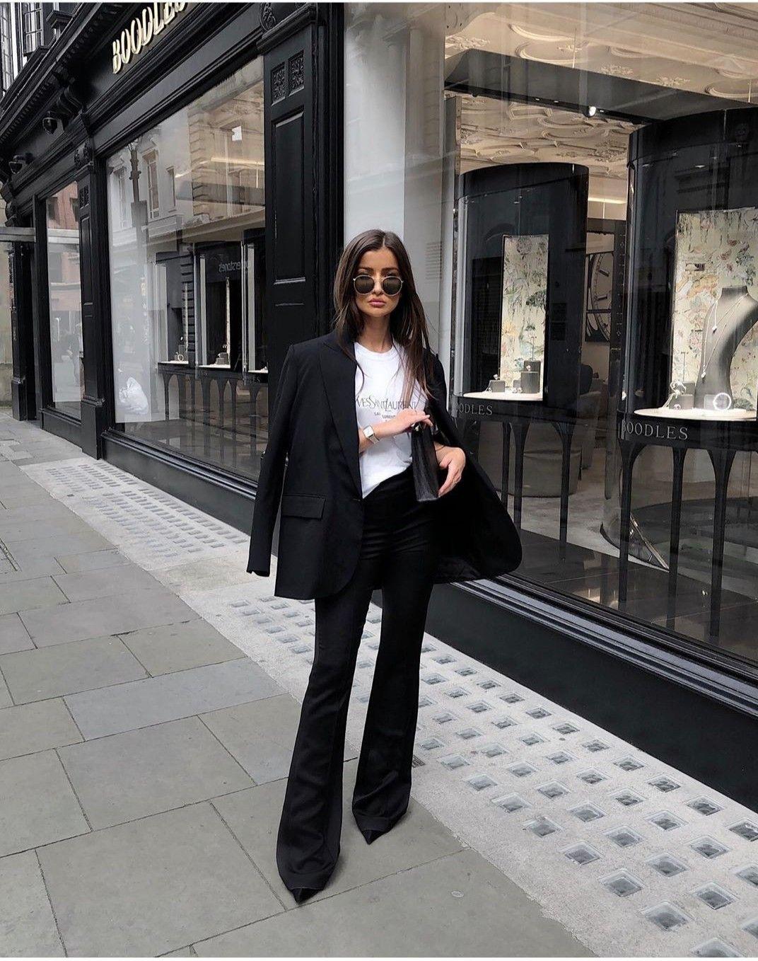 208 Pantalone a zampa