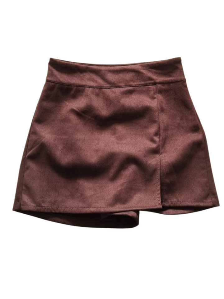 235 Shorts gonna in suede