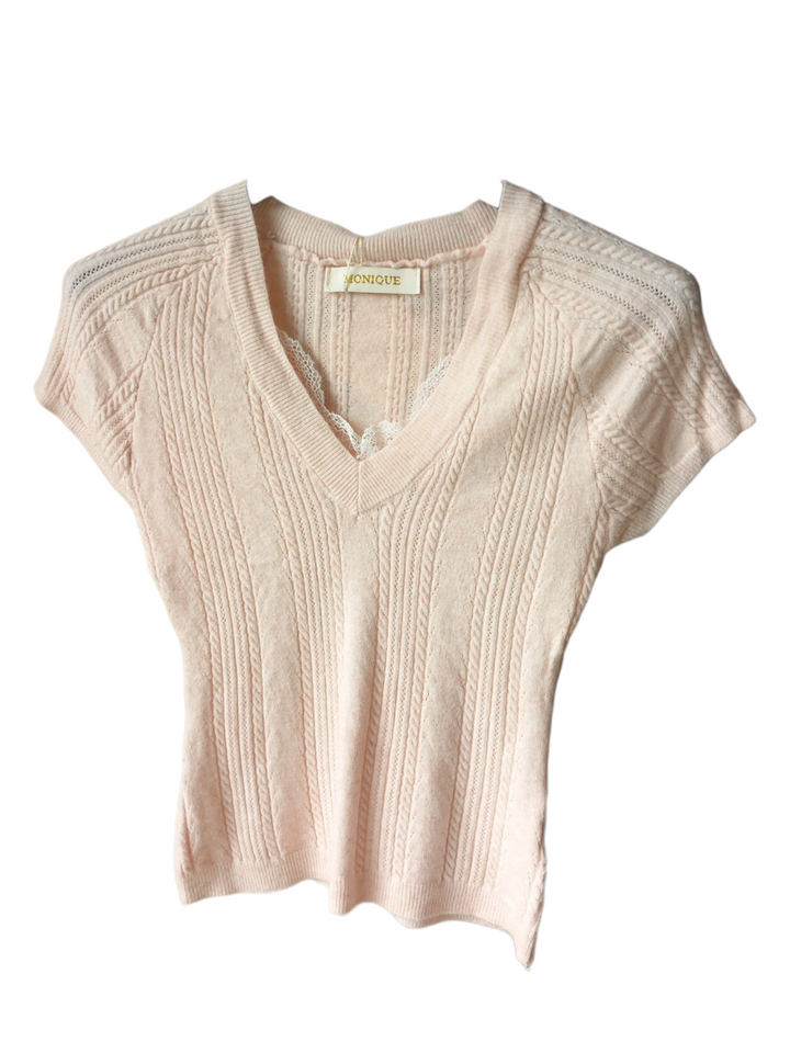 587 Maglia in filo scollo pizzo