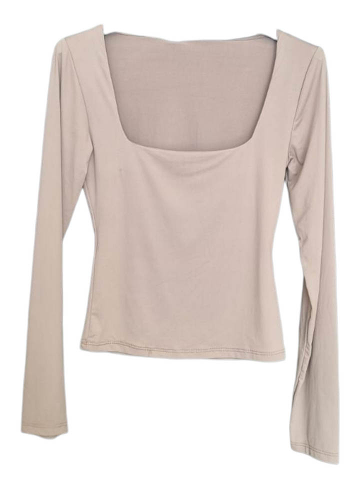 234 Maglia scollo quadro